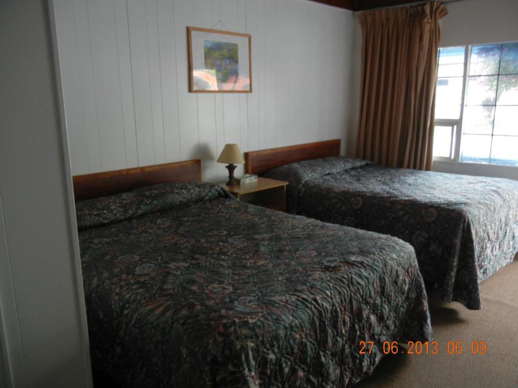 Holiday House Motel Penticton Cameră foto